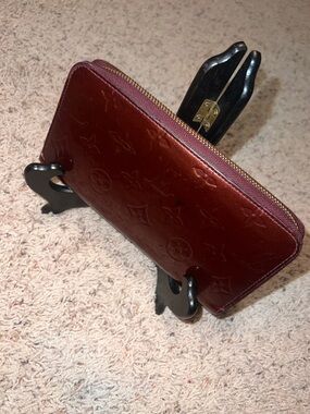 Louis Vuitton Amarante Vernis Zip Wallet (Deep Wine Gloss)